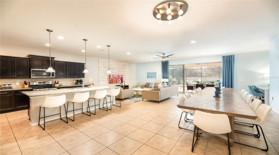 Kissimmee, Florida 34747, 9 Bedroom Bedrooms, ,6 Bathroombathrooms,Residential,For Sale,Lima,0,Mfro6438854