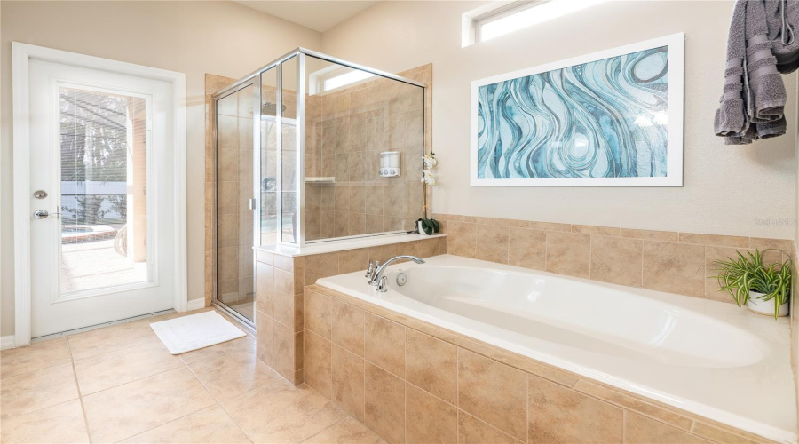 Kissimmee, Florida 34747, 9 Bedroom Bedrooms, ,6 Bathroombathrooms,Residential,For Sale,Lima,0,Mfro6438854