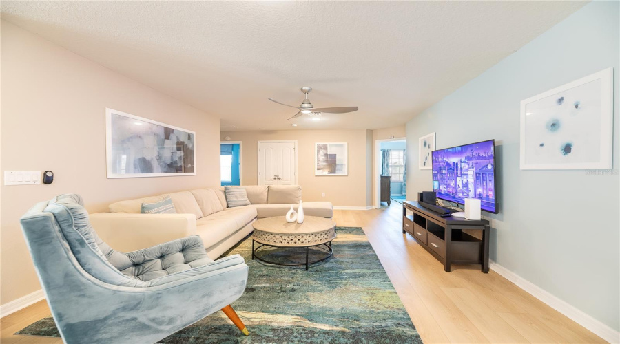 Kissimmee, Florida 34747, 9 Bedroom Bedrooms, ,6 Bathroombathrooms,Residential,For Sale,Lima,0,Mfro6438854