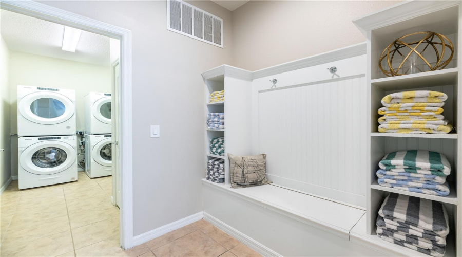 Kissimmee, Florida 34747, 9 Bedroom Bedrooms, ,6 Bathroombathrooms,Residential,For Sale,Lima,0,Mfro6438854