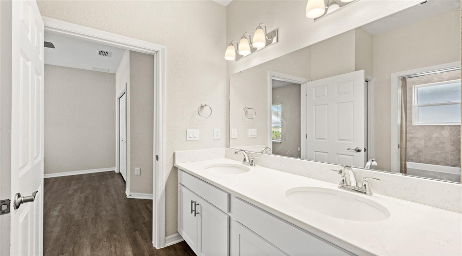Davenport, Florida 33837, 3 Bedroom Bedrooms, ,2 Bathroombathrooms,Residential,For Sale,Mountain Flower,0,Mfro6440034