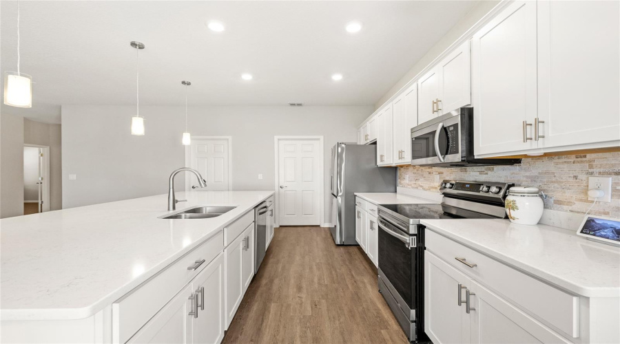 Davenport, Florida 33837, 3 Bedroom Bedrooms, ,2 Bathroombathrooms,Residential,For Sale,Mountain Flower,0,Mfro6440034