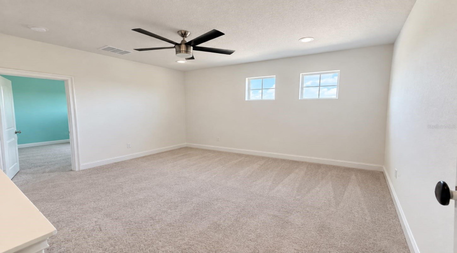 Davenport, Florida 33837, 4 Bedroom Bedrooms, ,3 Bathroombathrooms,Residential,For Sale,Hendon,0,Mfrs5157808