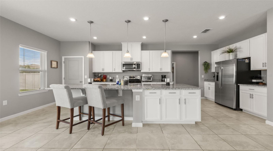 Davenport, Florida 33837, 4 Bedroom Bedrooms, ,3 Bathroombathrooms,Residential,For Sale,Eucalyptus,0,Mfro6441315