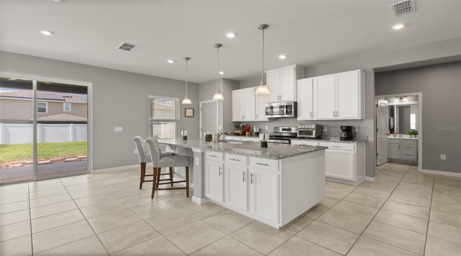 Davenport, Florida 33837, 4 Bedroom Bedrooms, ,3 Bathroombathrooms,Residential,For Sale,Eucalyptus,0,Mfro6441315