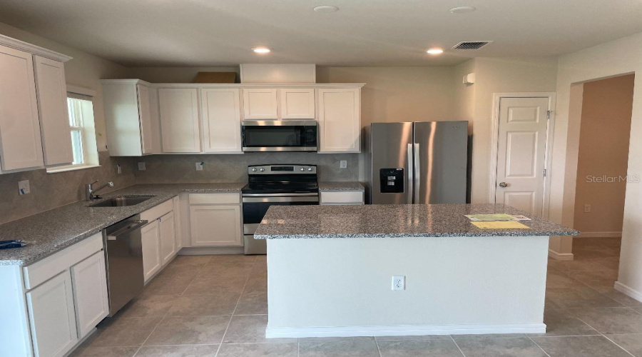Davenport, Florida 33837, 5 Bedroom Bedrooms, ,3 Bathroombathrooms,Residential,For Sale,Sugarwood,0,Mfrl4962674