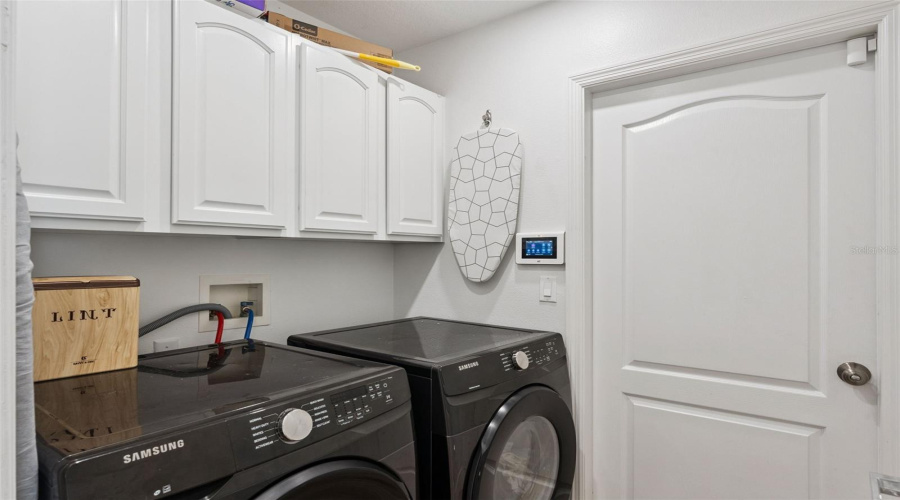 Davenport, Florida 33897, 4 Bedroom Bedrooms, ,3 Bathroombathrooms,Residential,For Sale,Nottingham,0,Mfro6443185