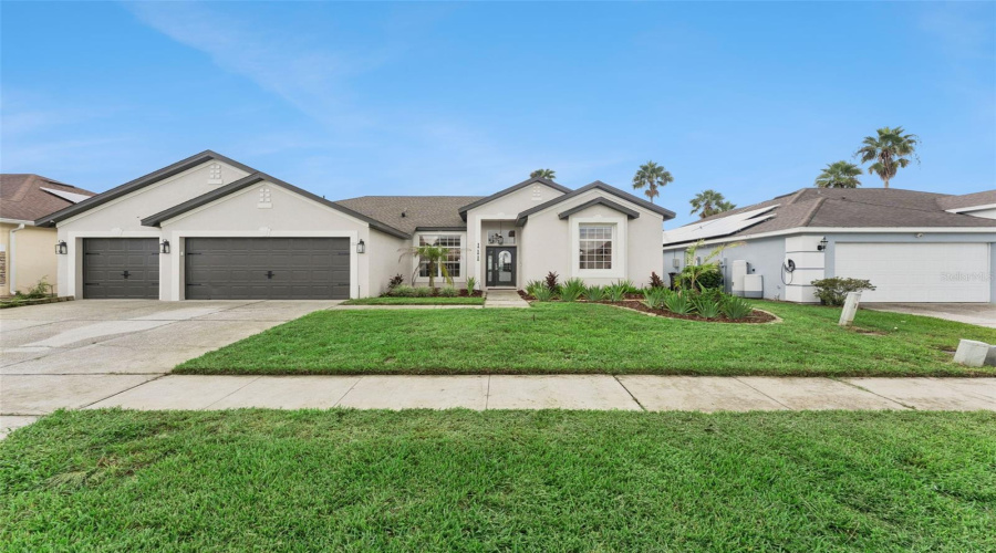 Davenport, Florida 33897, 4 Bedroom Bedrooms, ,3 Bathroombathrooms,Residential,For Sale,Nottingham,0,Mfro6443185