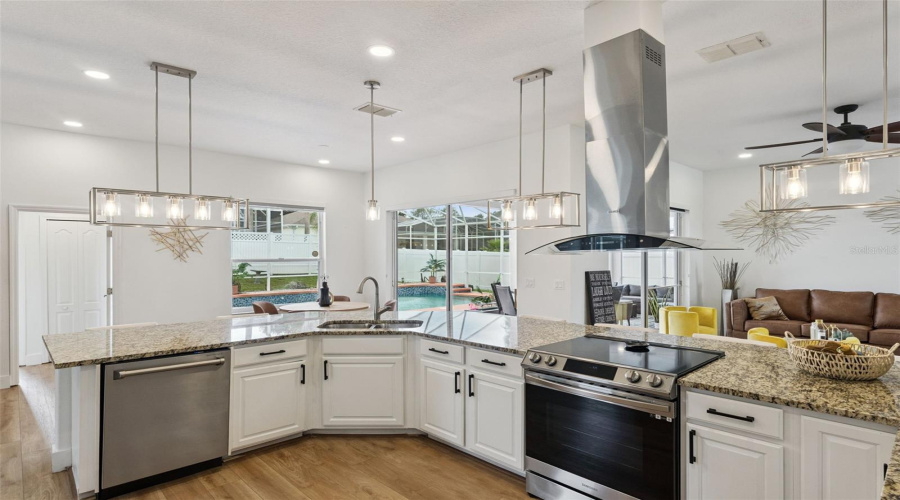 Davenport, Florida 33897, 4 Bedroom Bedrooms, ,3 Bathroombathrooms,Residential,For Sale,Nottingham,0,Mfro6443185