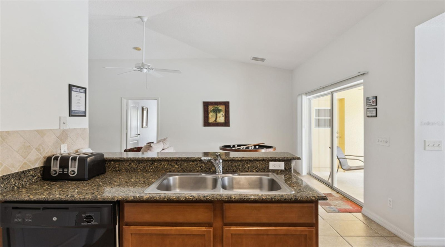 Davenport, Florida 33896, 3 Bedroom Bedrooms, ,3 Bathroombathrooms,Residential,For Sale,Scrub Jay,0,Mfrs5157870