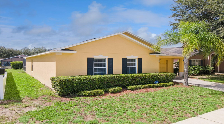 Davenport, Florida 33896, 3 Bedroom Bedrooms, ,3 Bathroombathrooms,Residential,For Sale,Scrub Jay,0,Mfrs5157870