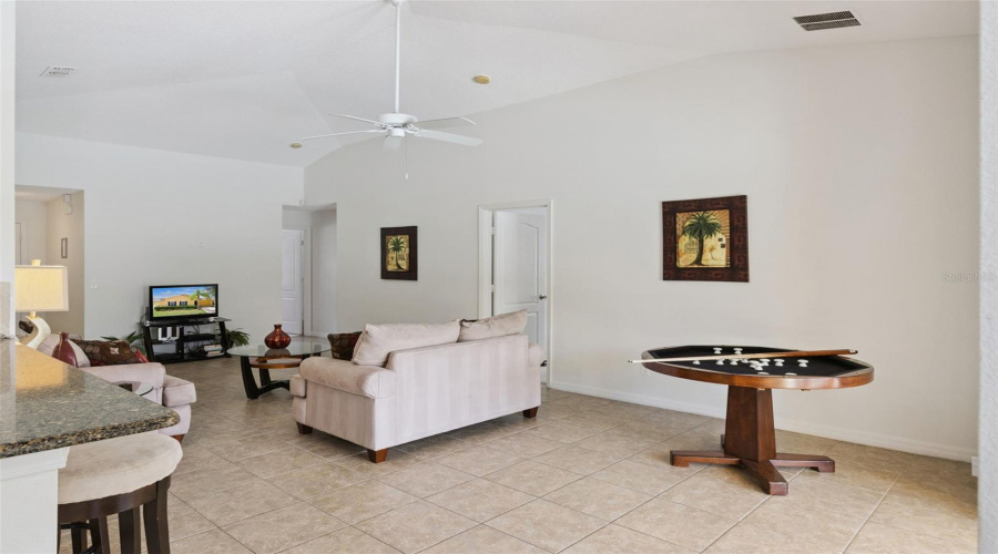 Davenport, Florida 33896, 3 Bedroom Bedrooms, ,3 Bathroombathrooms,Residential,For Sale,Scrub Jay,0,Mfrs5157870