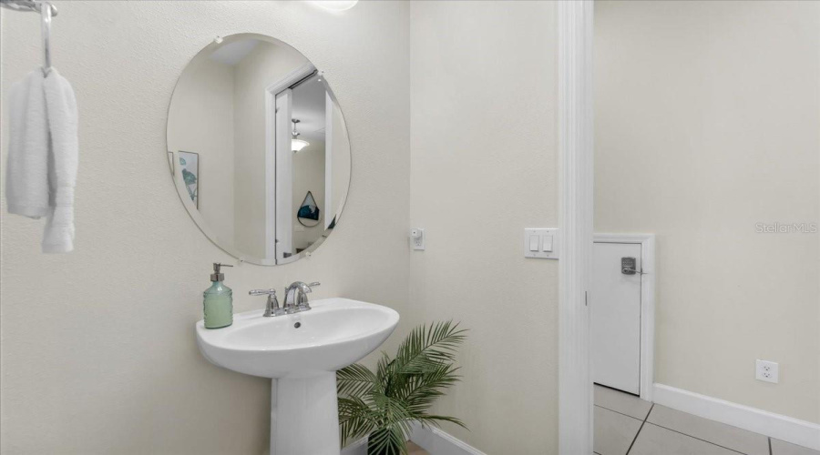 Davenport, Florida 33896, 4 Bedroom Bedrooms, ,3 Bathroombathrooms,Residential,For Sale,Captiva,0,Mfrtb8549109