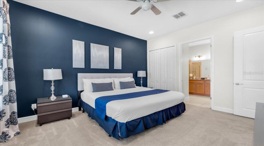 Davenport, Florida 33896, 4 Bedroom Bedrooms, ,3 Bathroombathrooms,Residential,For Sale,Captiva,0,Mfrtb8549109