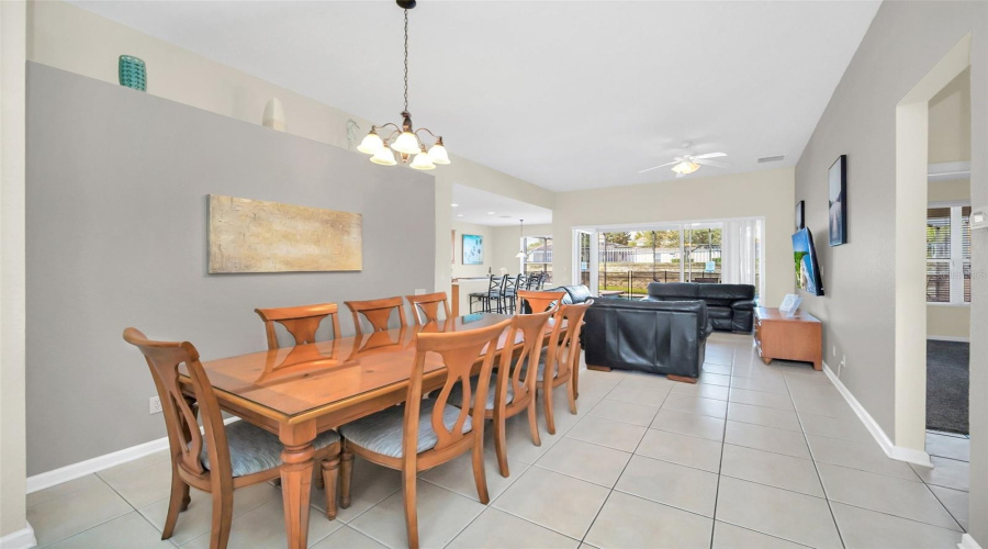 Kissimmee, Florida 34747, 5 Bedroom Bedrooms, ,5 Bathroombathrooms,Residential,For Sale,Teascone,0,Mfro6443150
