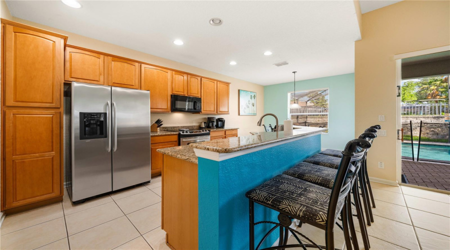 Kissimmee, Florida 34747, 5 Bedroom Bedrooms, ,5 Bathroombathrooms,Residential,For Sale,Teascone,0,Mfro6443150
