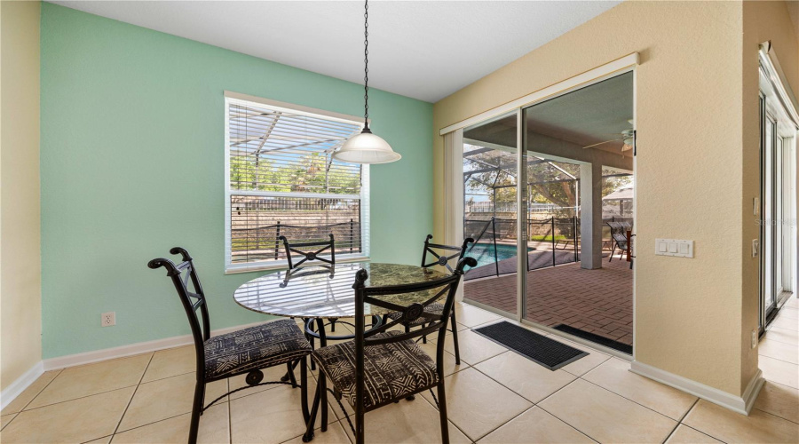 Kissimmee, Florida 34747, 5 Bedroom Bedrooms, ,5 Bathroombathrooms,Residential,For Sale,Teascone,0,Mfro6443150