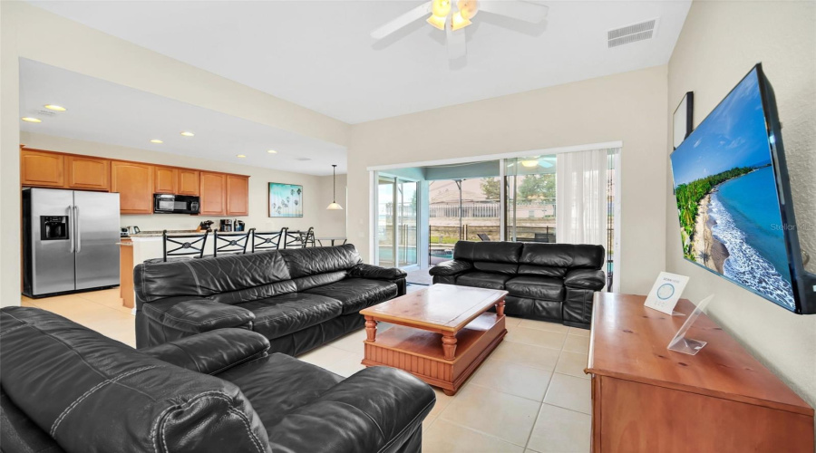 Kissimmee, Florida 34747, 5 Bedroom Bedrooms, ,5 Bathroombathrooms,Residential,For Sale,Teascone,0,Mfro6443150