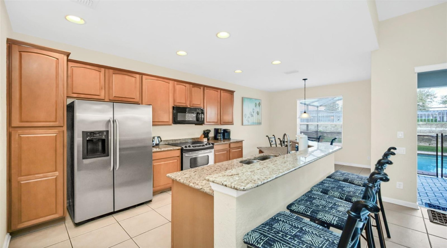 Kissimmee, Florida 34747, 5 Bedroom Bedrooms, ,5 Bathroombathrooms,Residential,For Sale,Teascone,0,Mfro6443150