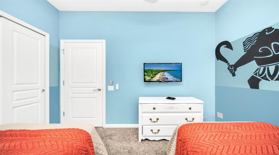 Kissimmee, Florida 34747, 5 Bedroom Bedrooms, ,5 Bathroombathrooms,Residential,For Sale,Teascone,0,Mfro6443150