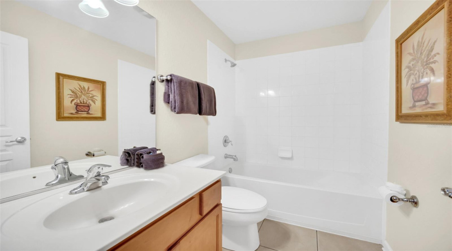 Kissimmee, Florida 34747, 5 Bedroom Bedrooms, ,5 Bathroombathrooms,Residential,For Sale,Teascone,0,Mfro6443150