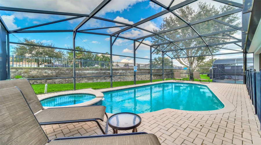 Kissimmee, Florida 34747, 5 Bedroom Bedrooms, ,5 Bathroombathrooms,Residential,For Sale,Teascone,0,Mfro6443150