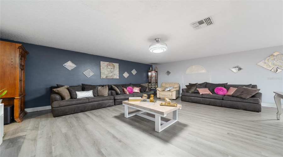 Davenport, Florida 33897, 4 Bedroom Bedrooms, ,3 Bathroombathrooms,Residential,For Sale,Samuel,0,Mfro6442842