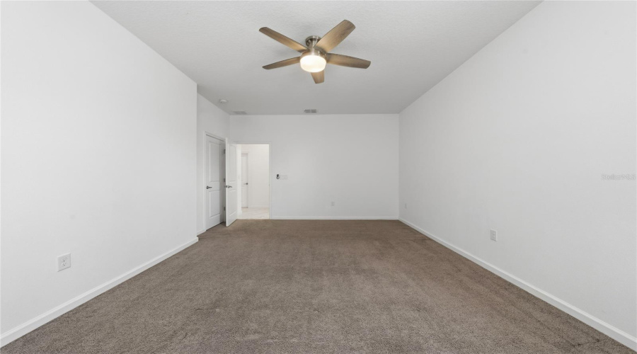 Davenport, Florida 33837, 4 Bedroom Bedrooms, ,3 Bathroombathrooms,Residential,For Sale,Sapphire,0,Mfro6442930