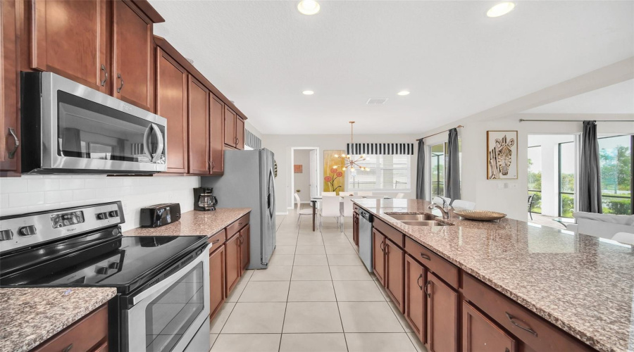 Kissimmee, Florida 34747, 6 Bedroom Bedrooms, ,4 Bathroombathrooms,Residential,For Sale,Egret Mills,0,Mfro6443128