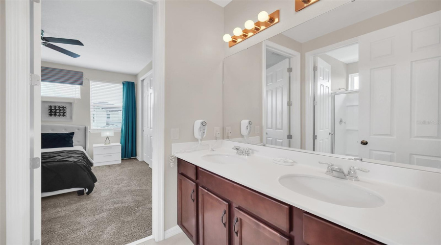 Kissimmee, Florida 34747, 6 Bedroom Bedrooms, ,4 Bathroombathrooms,Residential,For Sale,Egret Mills,0,Mfro6443128