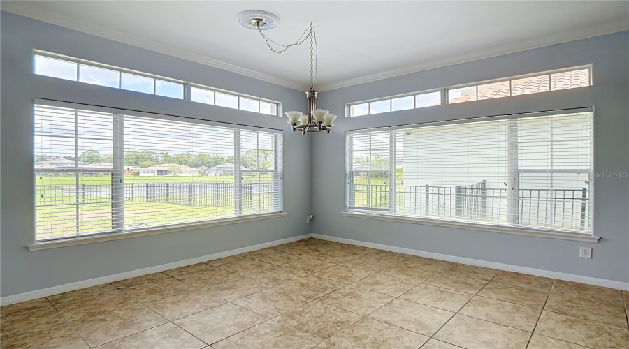 Kitchen Eating Area