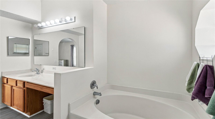 Davenport, Florida 33837, 4 Bedroom Bedrooms, ,2 Bathroombathrooms,Residential,For Sale,Lobelia,0,Mfrs5157777