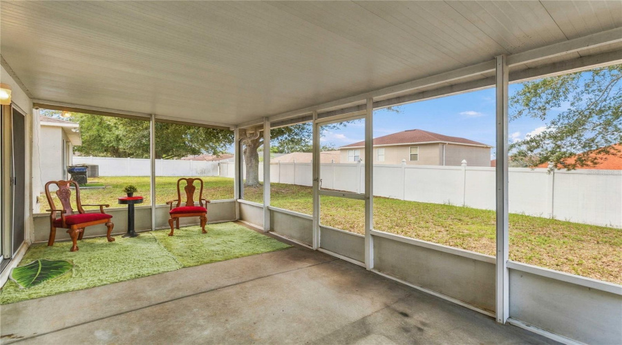 Davenport, Florida 33837, 4 Bedroom Bedrooms, ,2 Bathroombathrooms,Residential,For Sale,Lobelia,0,Mfrs5157777
