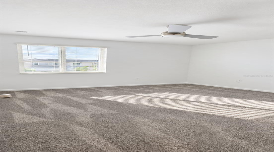 Davenport, Florida 33896, 3 Bedroom Bedrooms, ,2 Bathroombathrooms,Residential,For Sale,Nine Iron,0,Mfrs5157896