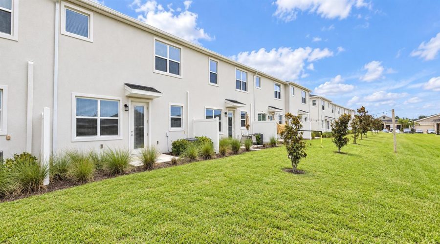 Davenport, Florida 33896, 3 Bedroom Bedrooms, ,2 Bathroombathrooms,Residential,For Sale,Nine Iron,0,Mfrs5157896