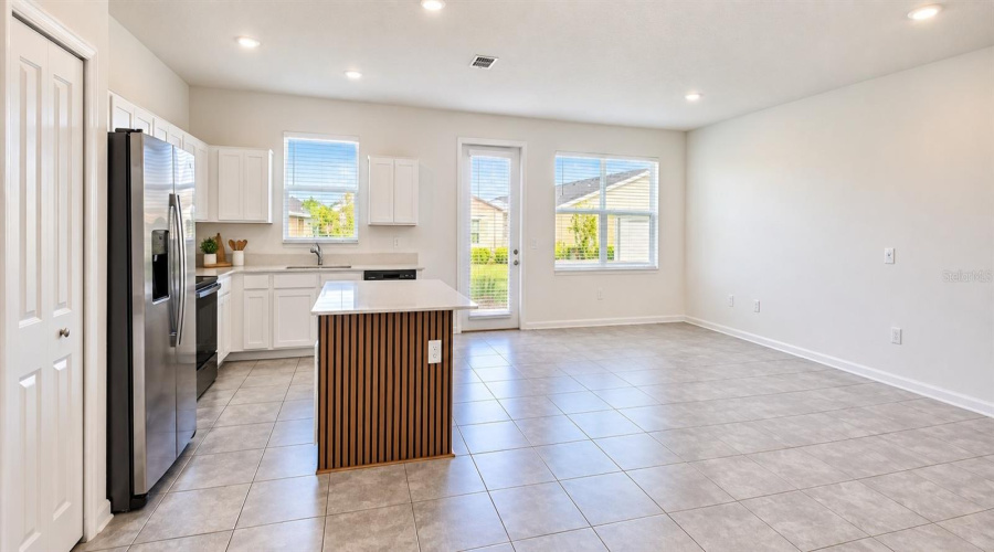 Davenport, Florida 33896, 3 Bedroom Bedrooms, ,2 Bathroombathrooms,Residential,For Sale,Nine Iron,0,Mfrs5157896