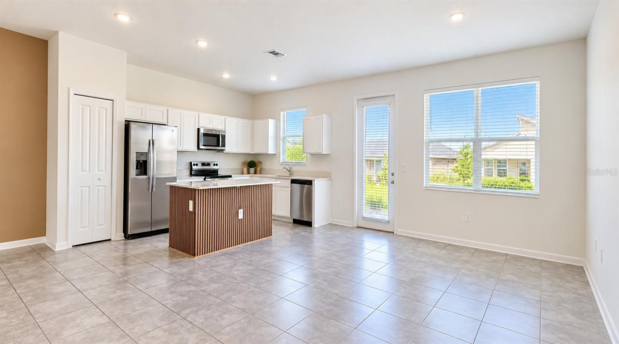 Davenport, Florida 33896, 3 Bedroom Bedrooms, ,2 Bathroombathrooms,Residential,For Sale,Nine Iron,0,Mfrs5157896