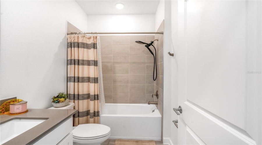Davenport, Florida 33837, 4 Bedroom Bedrooms, ,2 Bathroombathrooms,Residential,For Sale,Waltham Forest,0,Mfro6443228