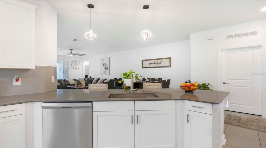 Davenport, Florida 33837, 4 Bedroom Bedrooms, ,2 Bathroombathrooms,Residential,For Sale,Waltham Forest,0,Mfro6443228