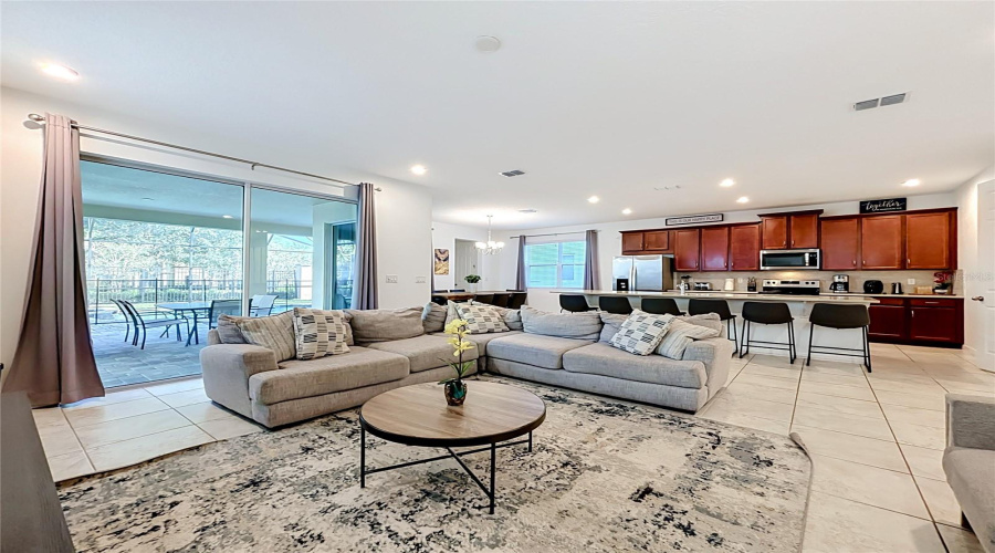 Kissimmee, Florida 34747, 6 Bedroom Bedrooms, ,4 Bathroombathrooms,Residential,For Sale,Amelia Downs,0,Mfro6443229