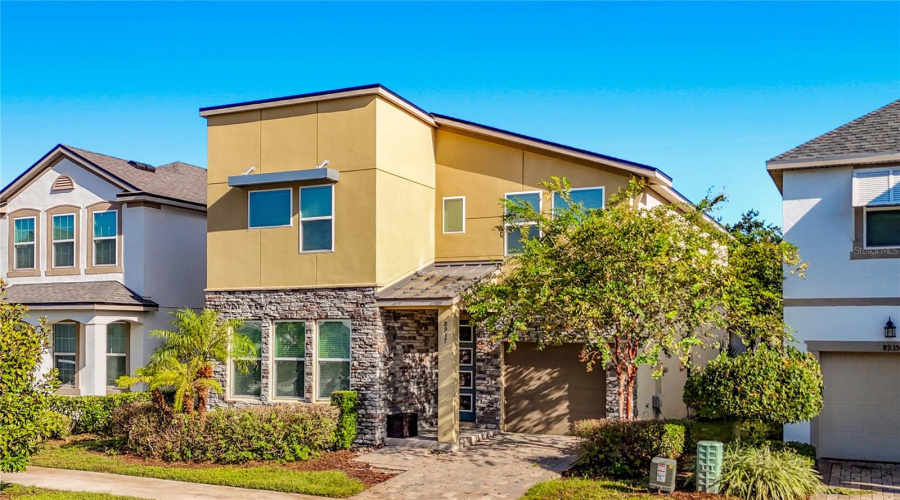 Kissimmee, Florida 34747, 6 Bedroom Bedrooms, ,4 Bathroombathrooms,Residential,For Sale,Amelia Downs,0,Mfro6443229