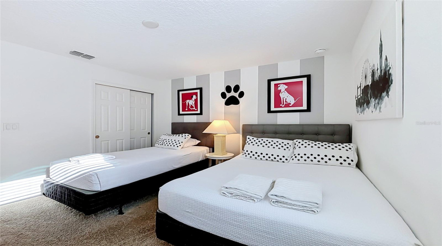 Kissimmee, Florida 34747, 6 Bedroom Bedrooms, ,4 Bathroombathrooms,Residential,For Sale,Amelia Downs,0,Mfro6443229