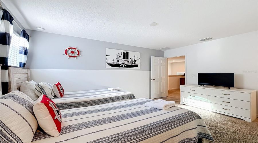 Kissimmee, Florida 34747, 6 Bedroom Bedrooms, ,4 Bathroombathrooms,Residential,For Sale,Amelia Downs,0,Mfro6443229