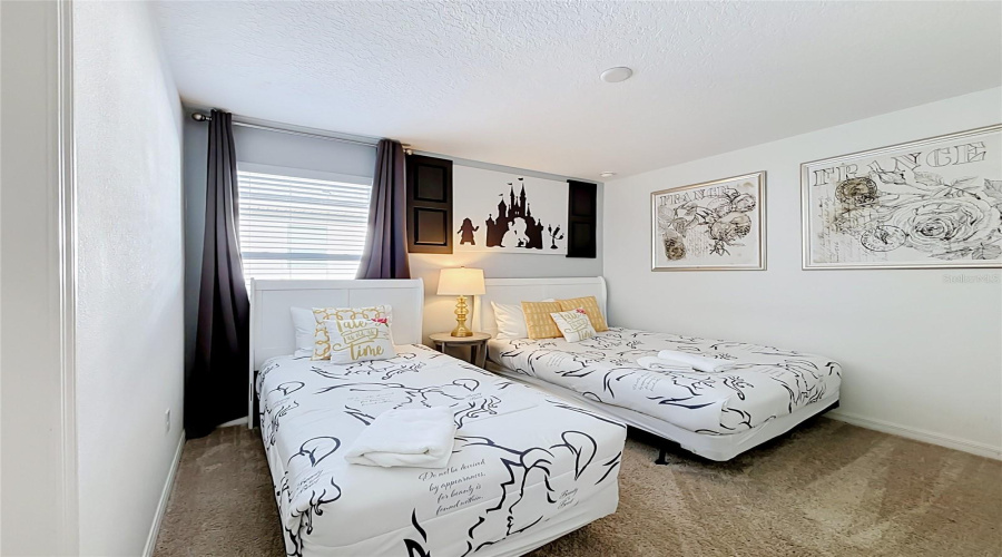 Kissimmee, Florida 34747, 6 Bedroom Bedrooms, ,4 Bathroombathrooms,Residential,For Sale,Amelia Downs,0,Mfro6443229