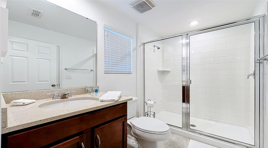 Kissimmee, Florida 34747, 6 Bedroom Bedrooms, ,4 Bathroombathrooms,Residential,For Sale,Amelia Downs,0,Mfro6443229