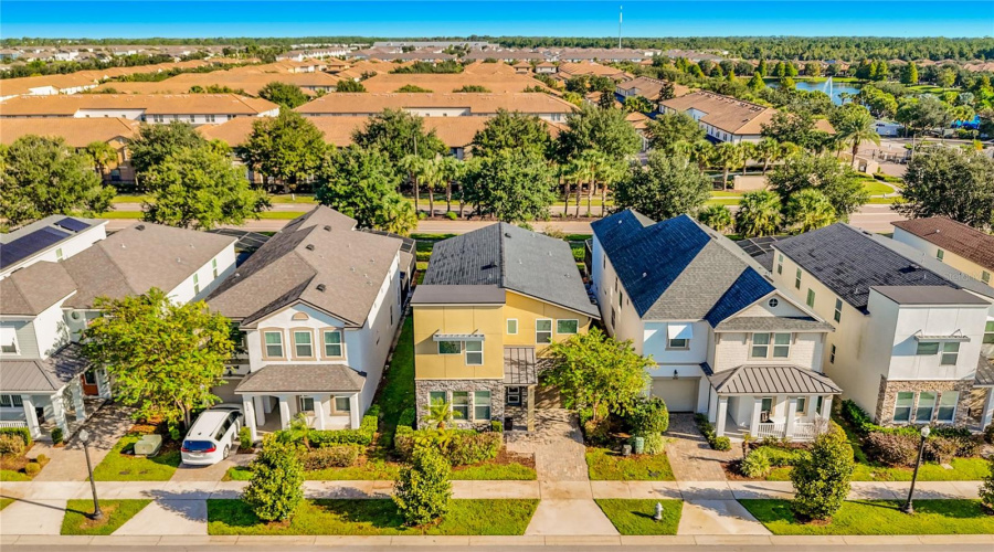 Kissimmee, Florida 34747, 6 Bedroom Bedrooms, ,4 Bathroombathrooms,Residential,For Sale,Amelia Downs,0,Mfro6443229