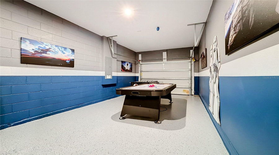 Kissimmee, Florida 34747, 6 Bedroom Bedrooms, ,4 Bathroombathrooms,Residential,For Sale,Amelia Downs,0,Mfro6443229