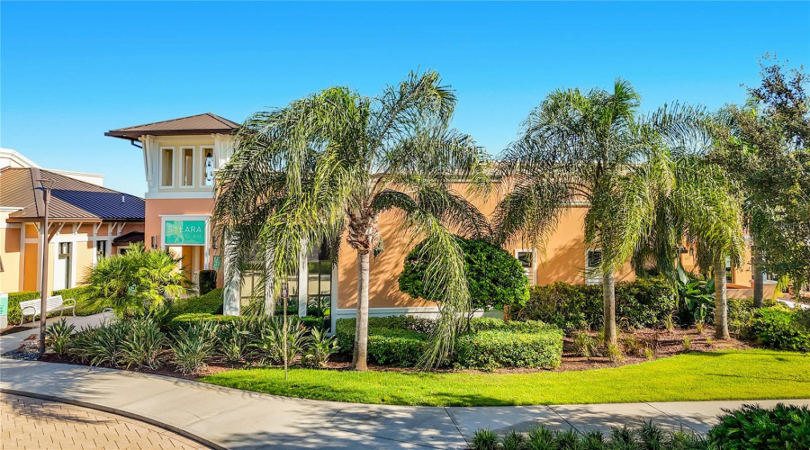 Kissimmee, Florida 34747, 6 Bedroom Bedrooms, ,4 Bathroombathrooms,Residential,For Sale,Amelia Downs,0,Mfro6443229