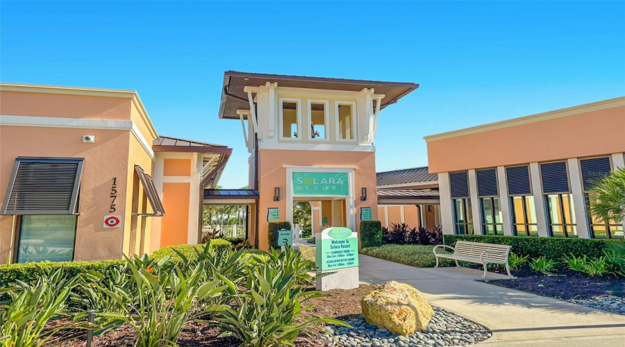 Kissimmee, Florida 34747, 6 Bedroom Bedrooms, ,4 Bathroombathrooms,Residential,For Sale,Amelia Downs,0,Mfro6443229