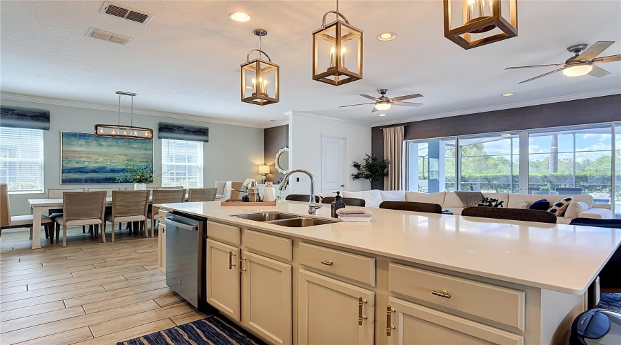Kissimmee, Florida 34747, 6 Bedroom Bedrooms, ,7 Bathroombathrooms,Residential,For Sale,Fairview,0,Mfro6440334